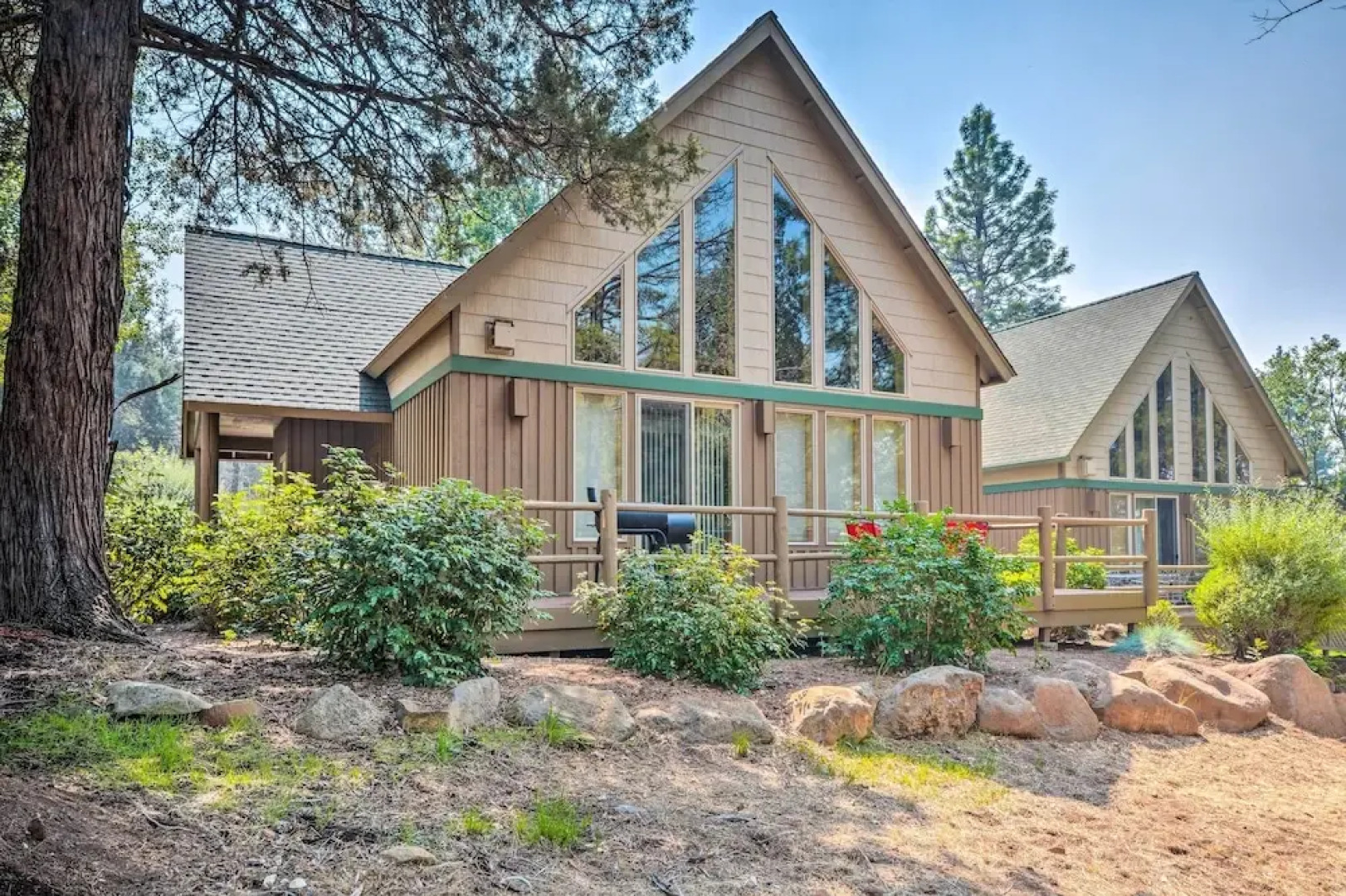 Klamath Falls Family Cottage: Hike & Explore!