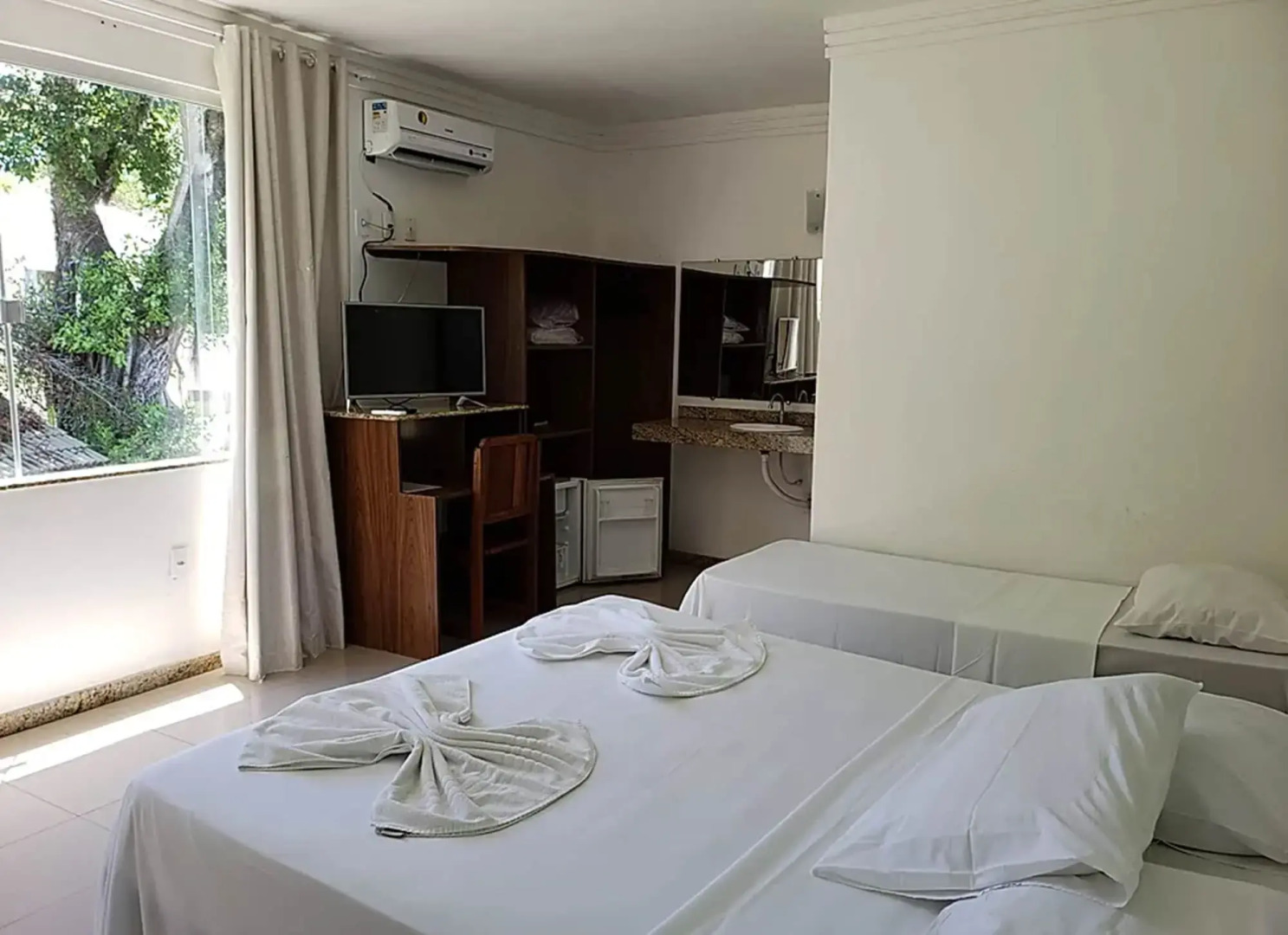 Отель Floral Inn Family