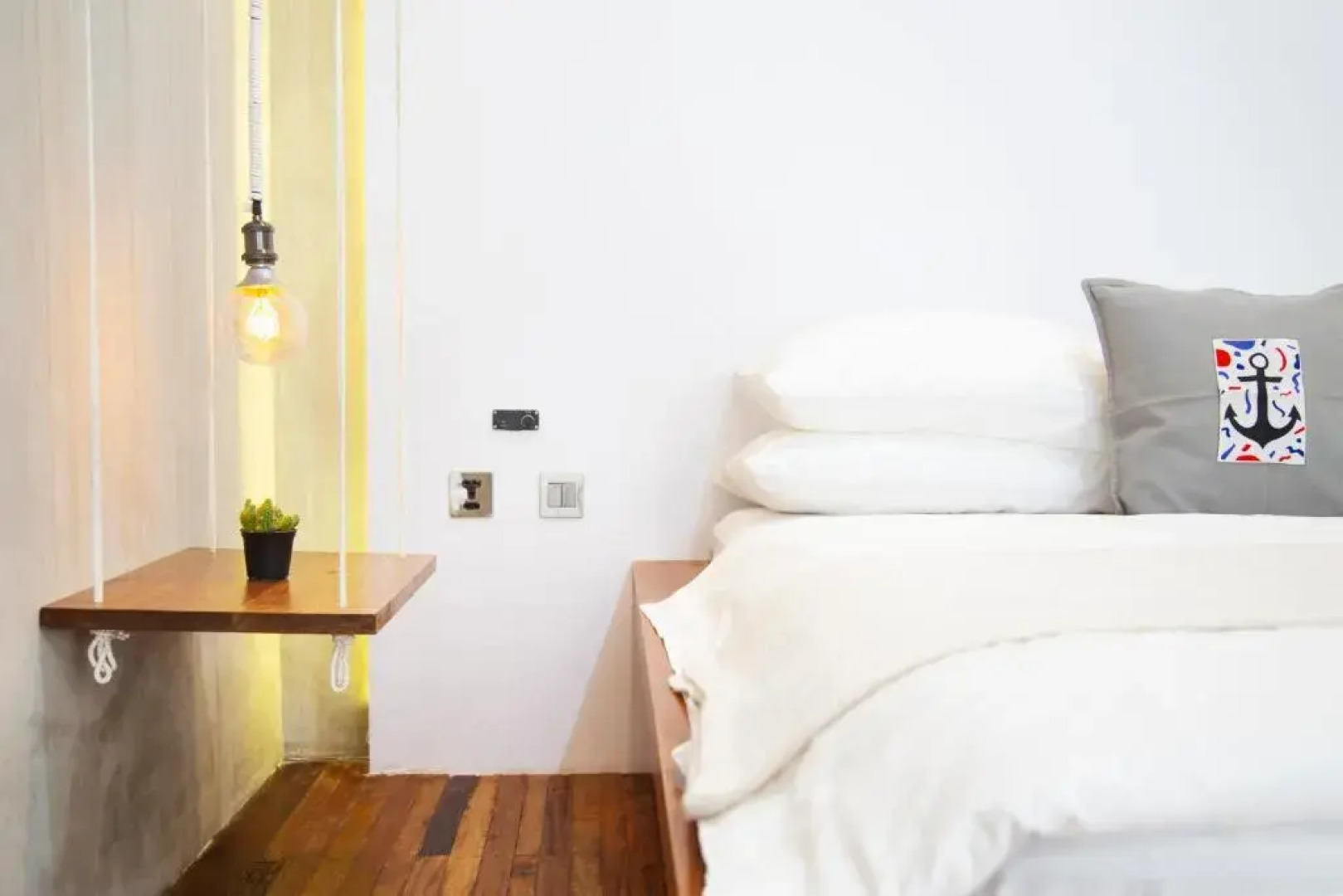 Flores Passport House