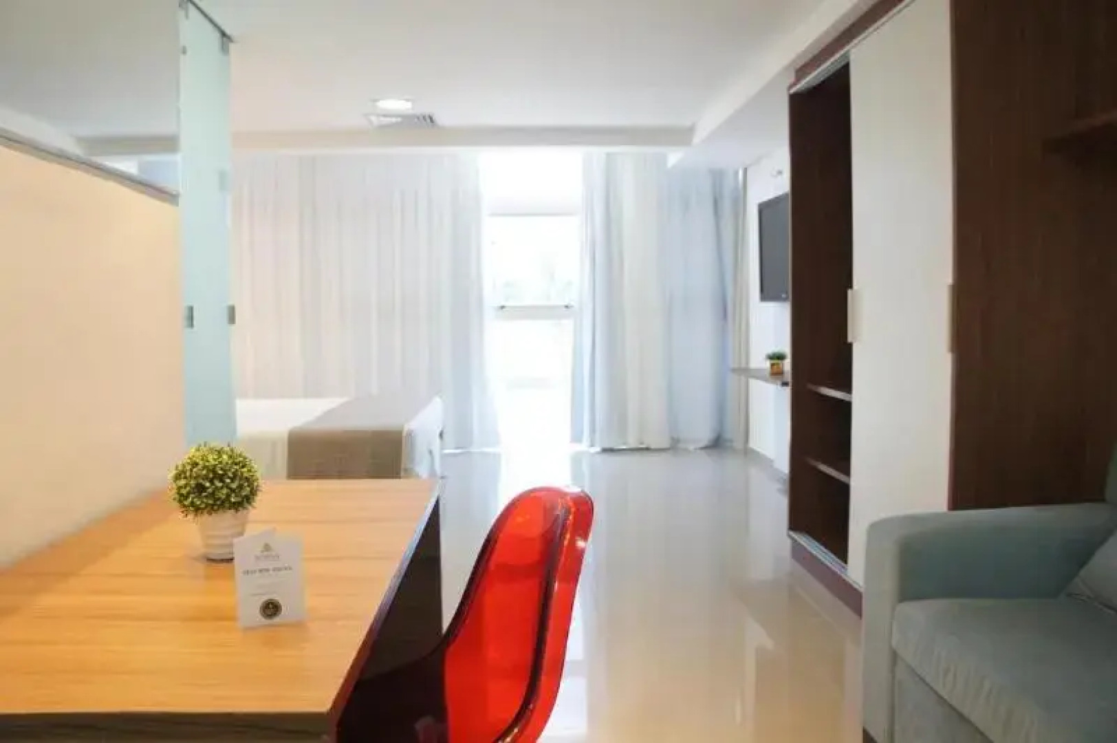 IMPERIAL TAMBAU Flat