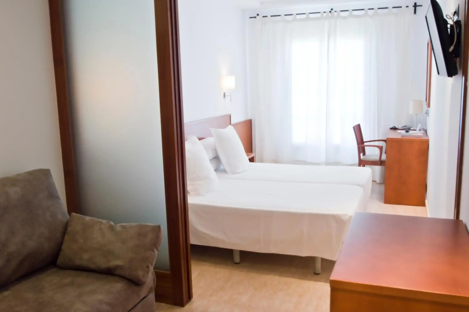 Hotel Jeni & Restaurant