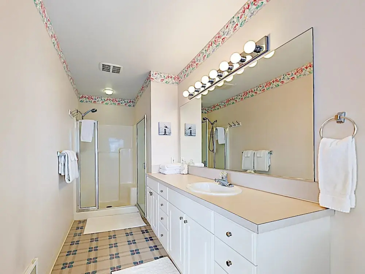 5870 Cloverdale - 4 Br Home