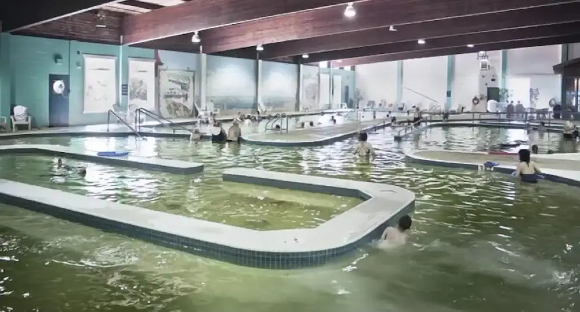 Lakefront Cottage in Manitou Beach