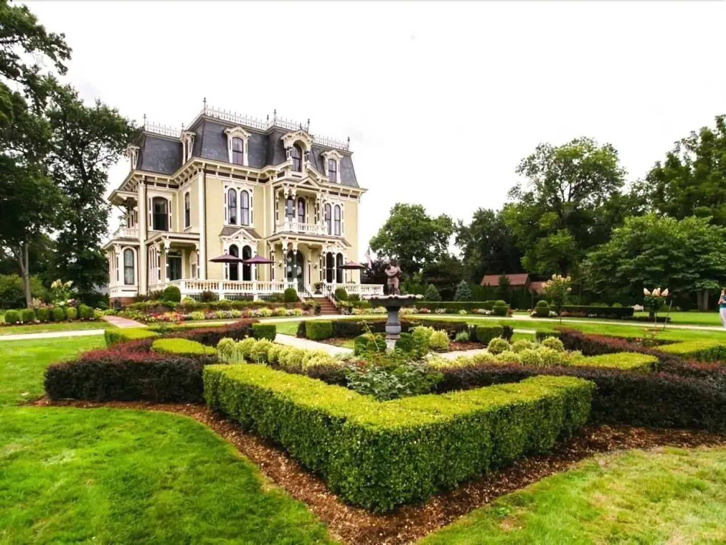 Silas W Robbins House Bed & Breakfast