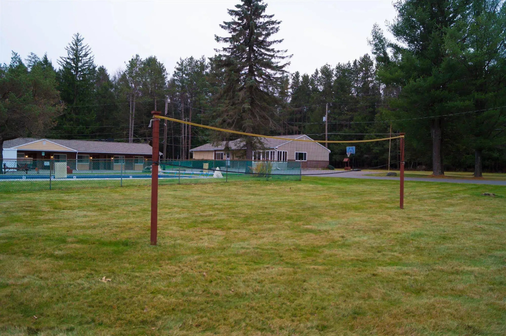 Sullivan Trail Inn & Suites