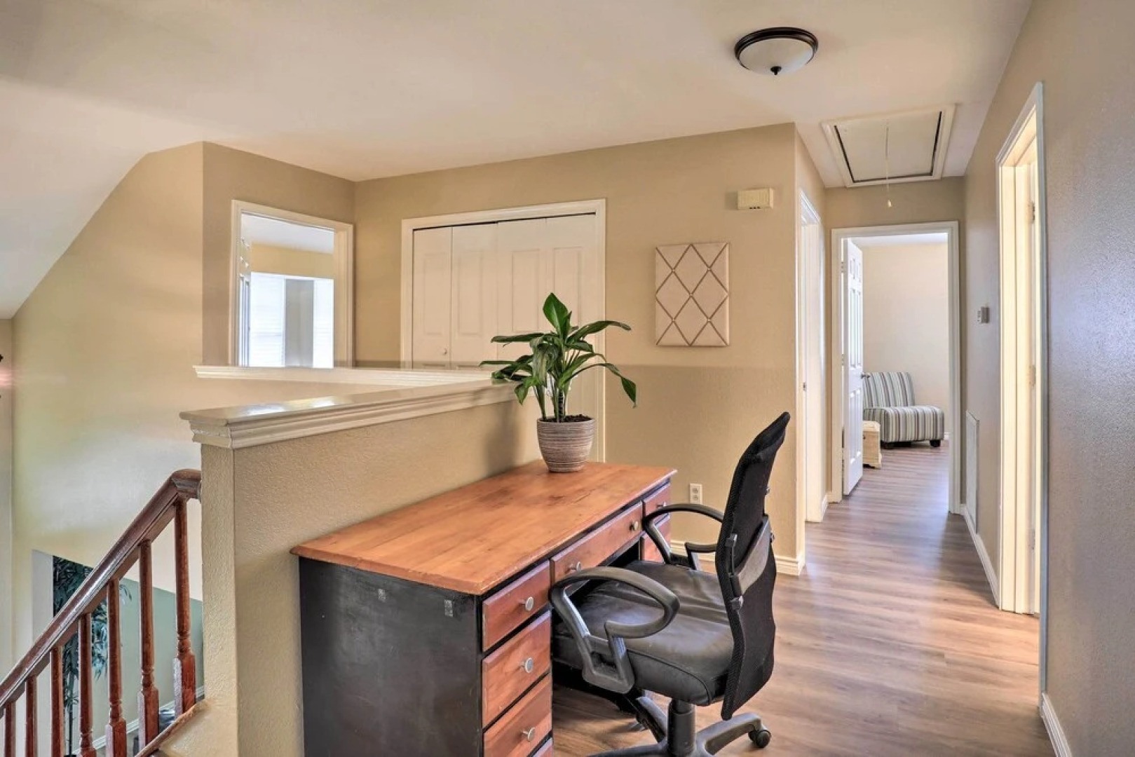 16 Mi to Dtwn Dallas: Spacious Home w/ Yard!