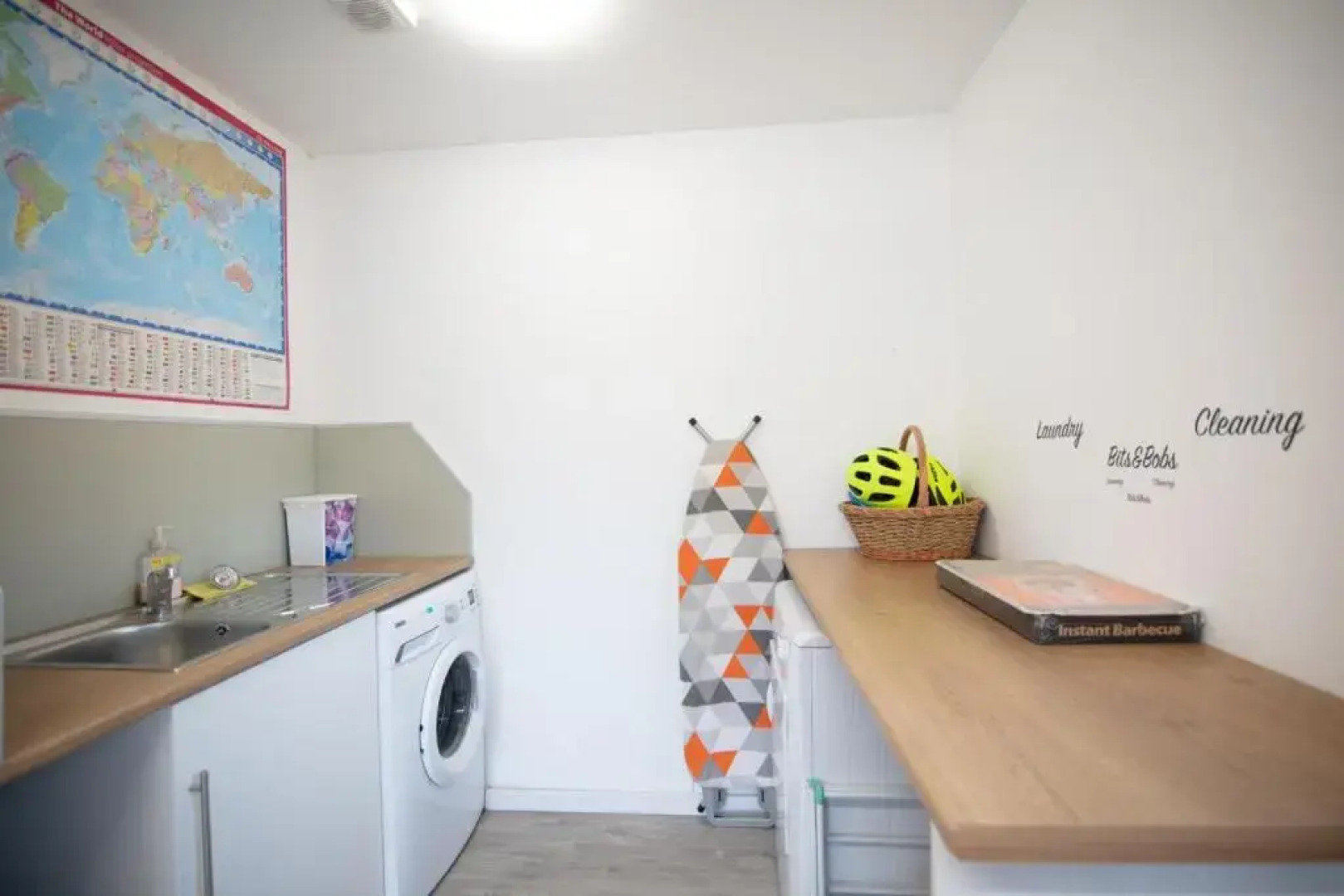 Allt Mor Rentals - Chalet with hot tub, And Studio Apartment with balcony