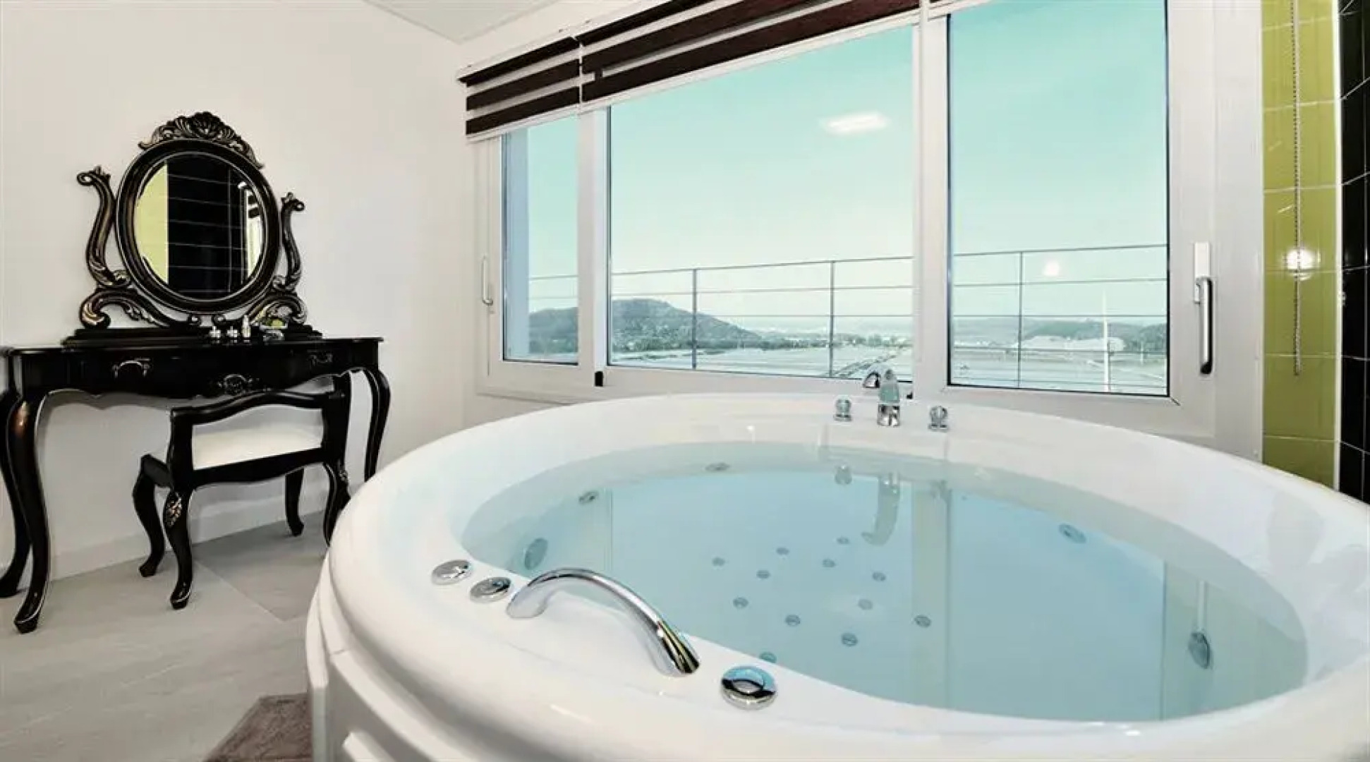 Yangyang Monti Pet Spa Pension