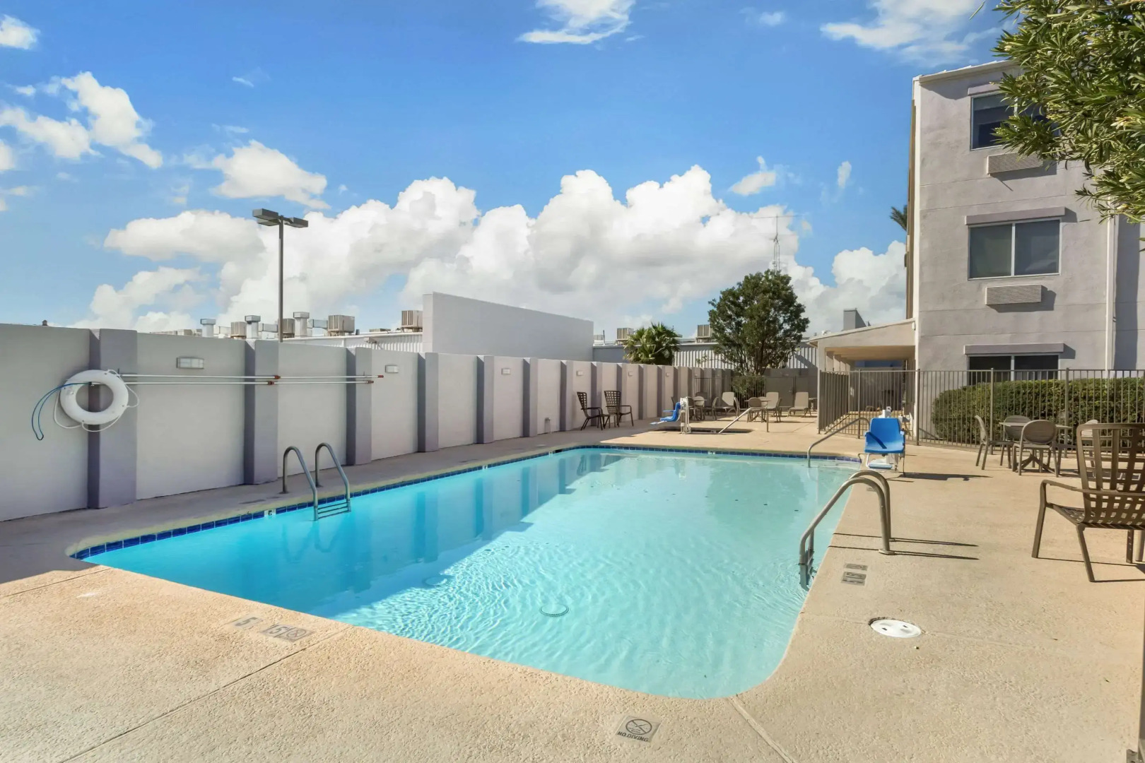 Comfort Suites At Tucson Mall