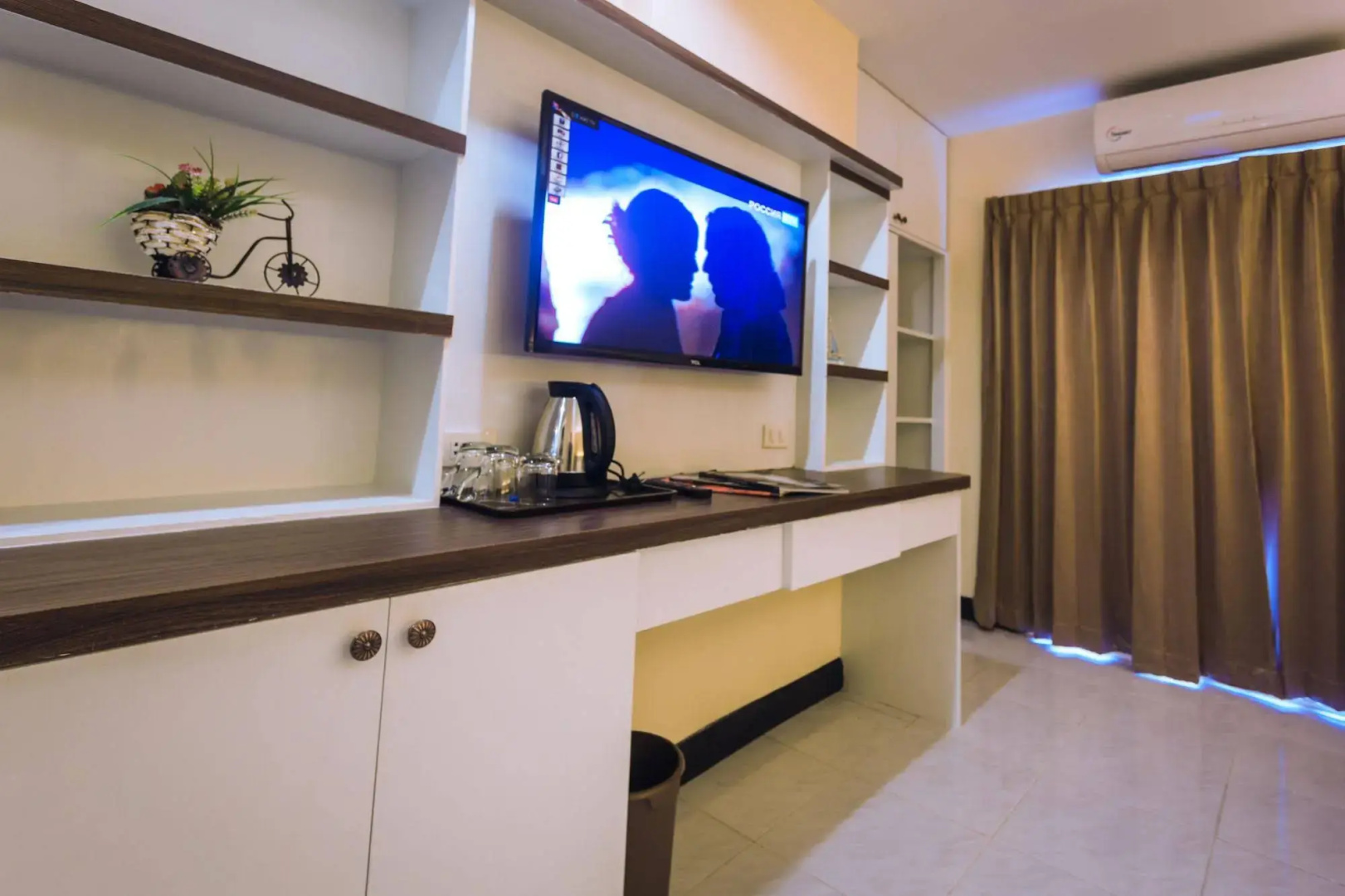 The Shades Boutique Hotel Patong Phuket