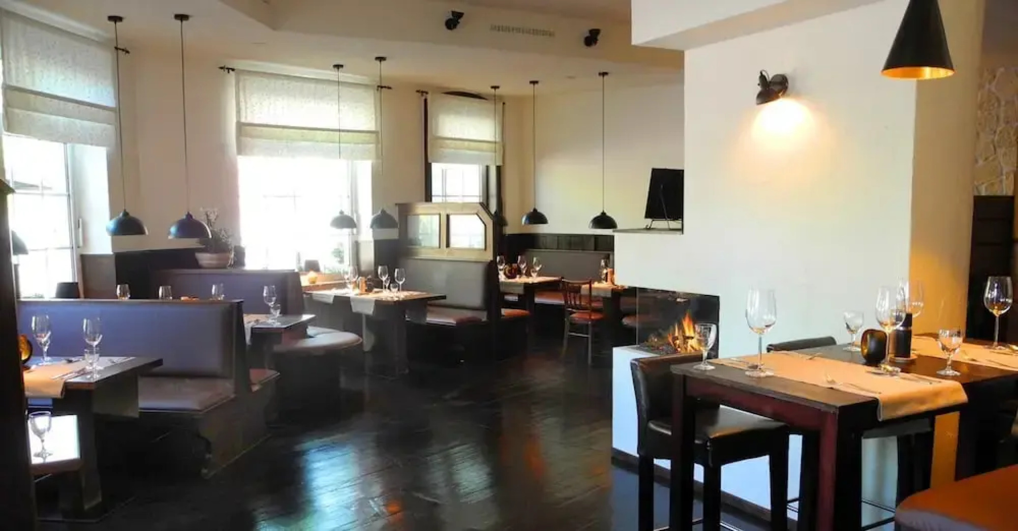 MediTerra Hotel & Restaurant