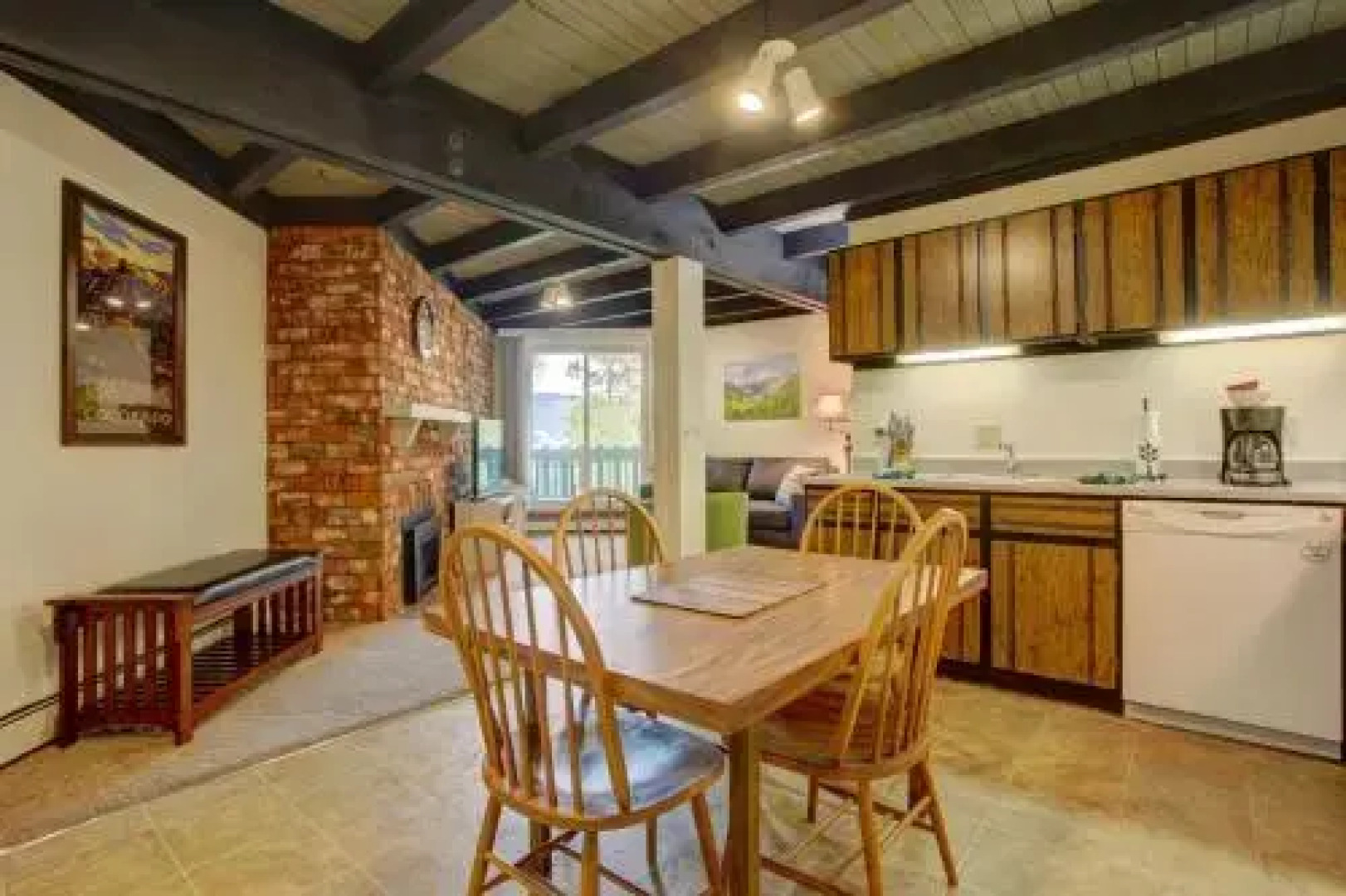 A203 Treehouse 2 Bedroom Condo by Redawning