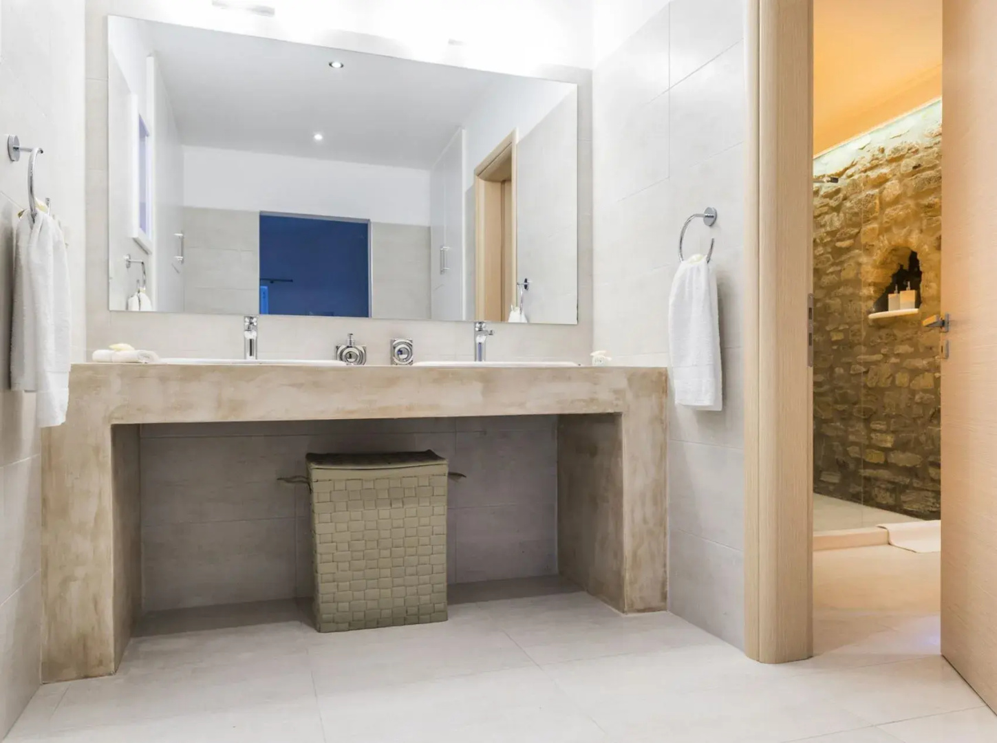 Fully Flexible Policy! Exclusive Luxury Amazing View Villa Sevi Paros Island, 6 Bedrooms 2 Kitchens Private Infinity Pool