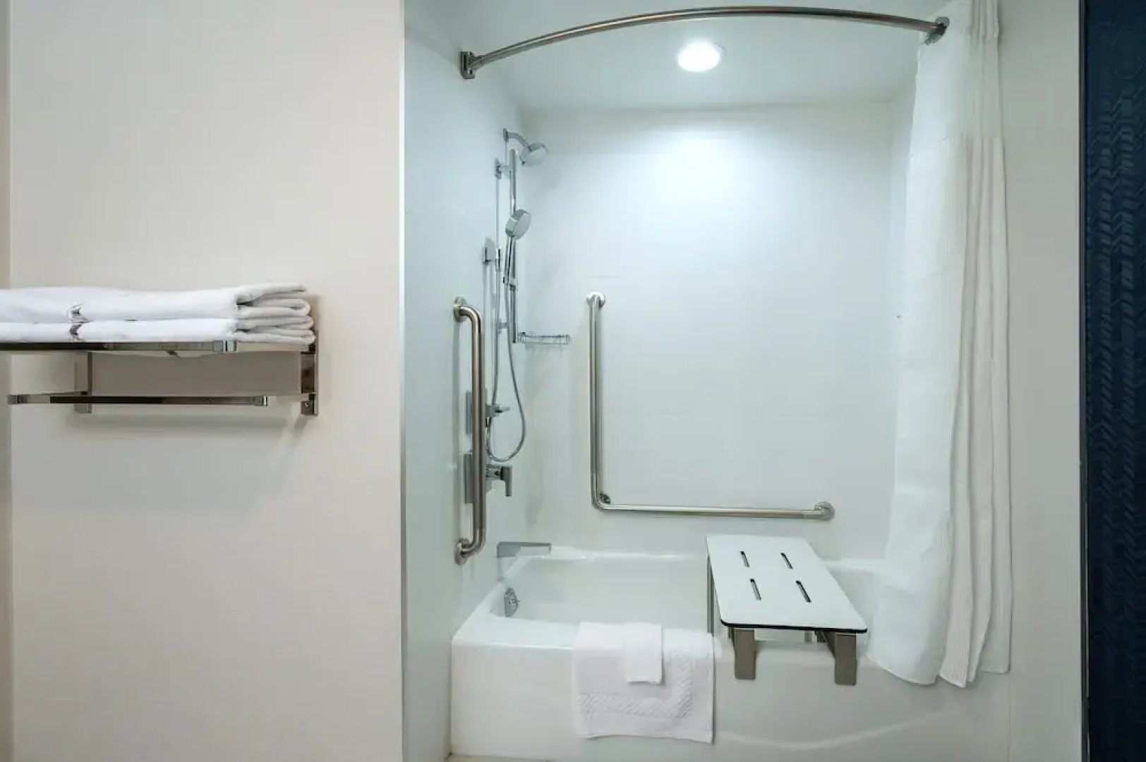 Fairfield Inn & Suites by Marriott North Bay