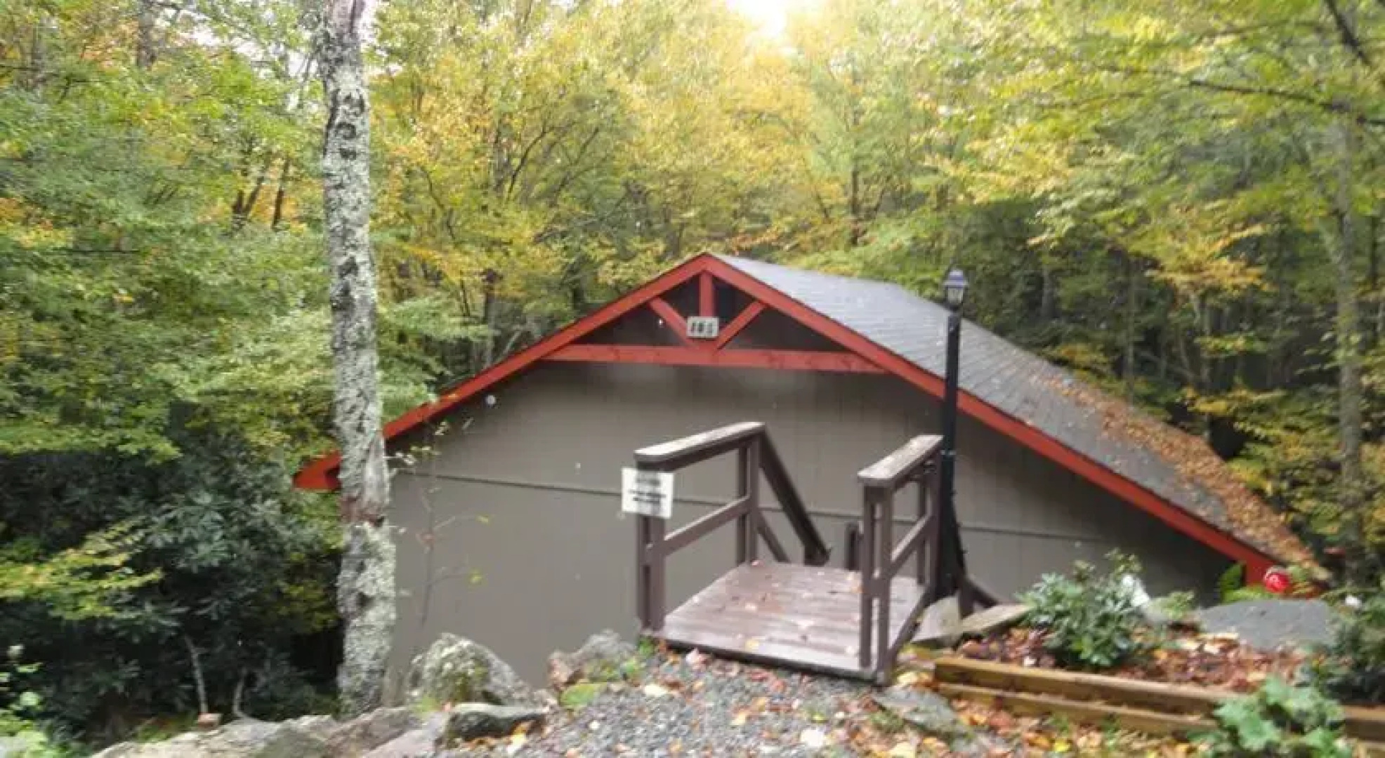 Creekside Hideout by VCI Real Estate Services