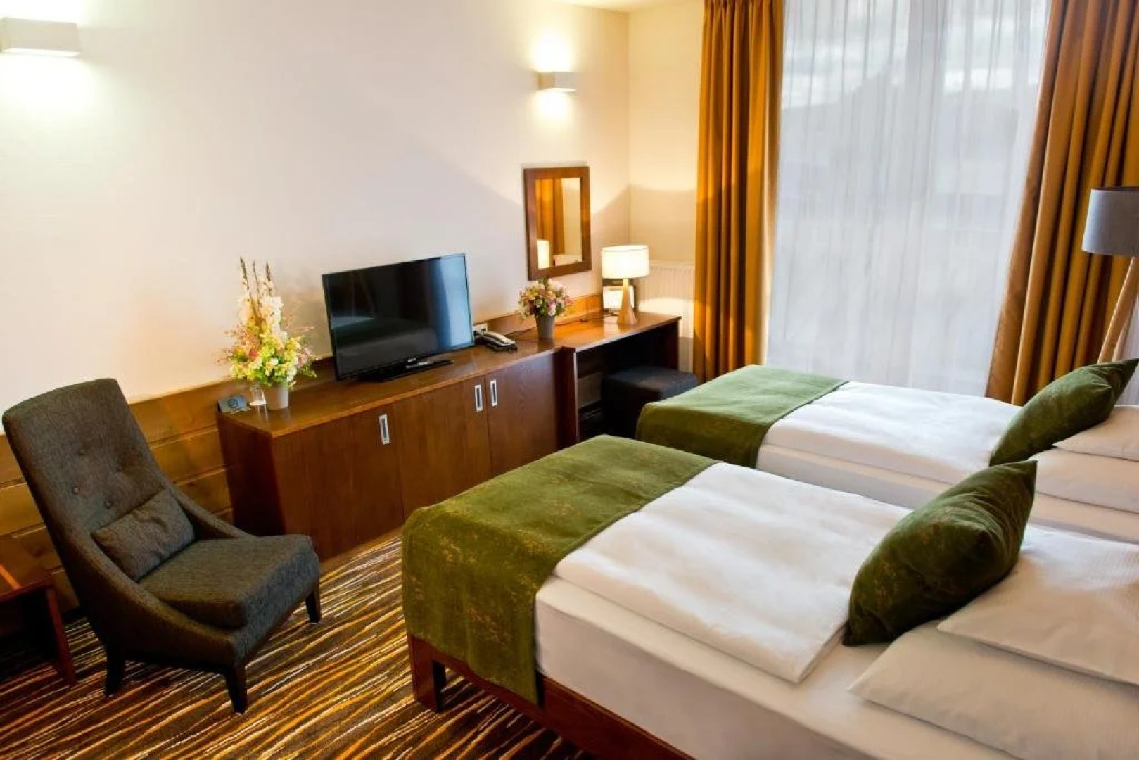 Equitana Hotel Resort