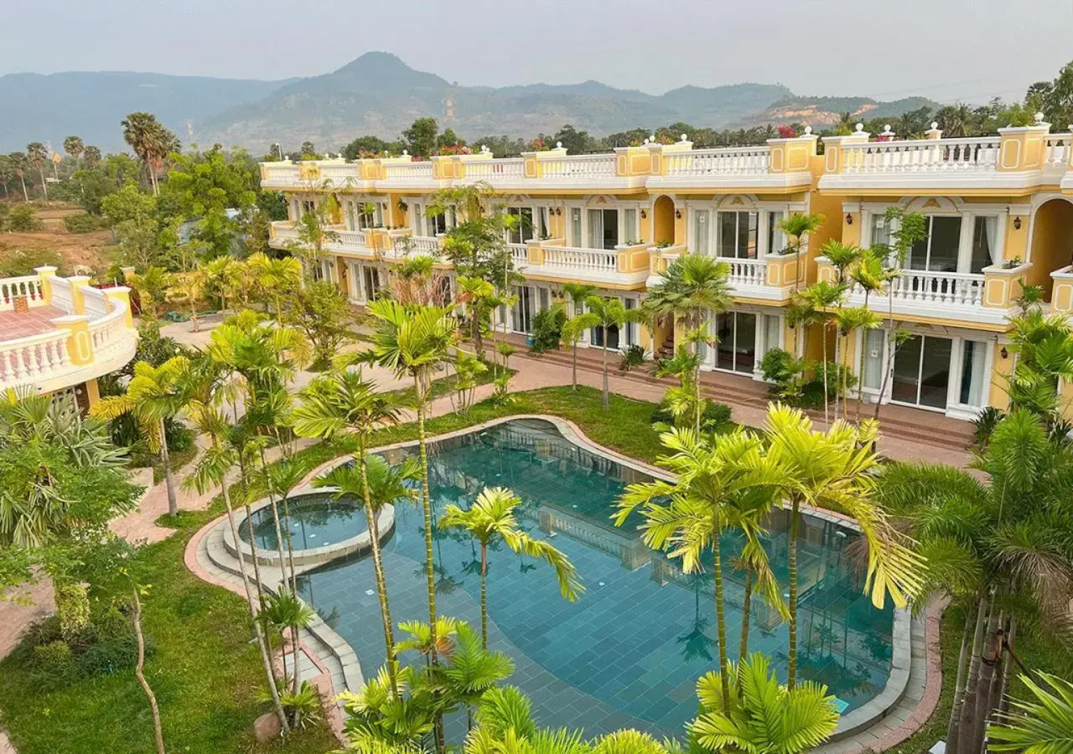 Sokchea Kampot Hotel