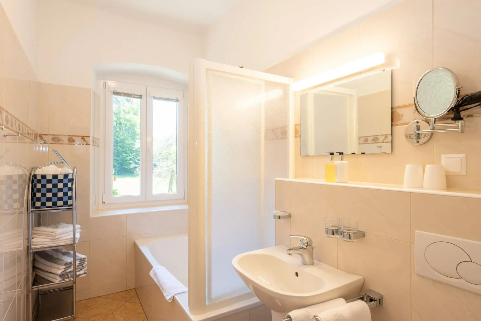 Inselhotel Faakersee