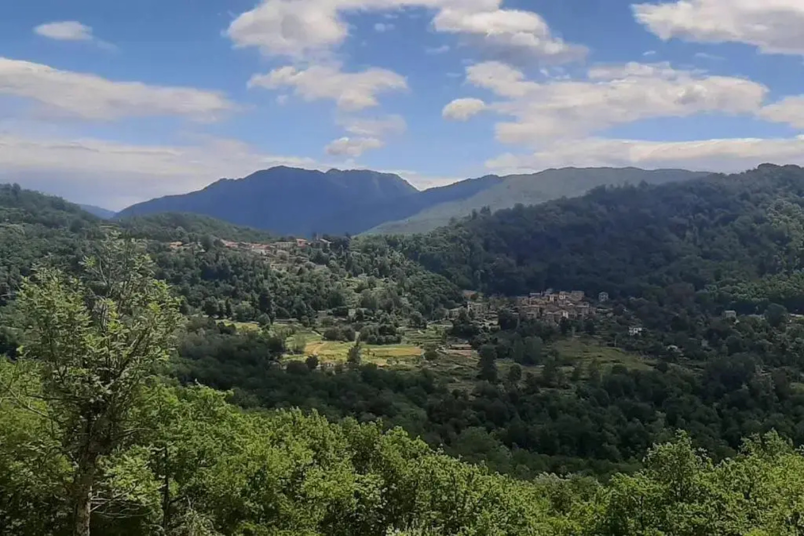 Beautiful 2-bed House in Longoio, Bagni Di Lucca