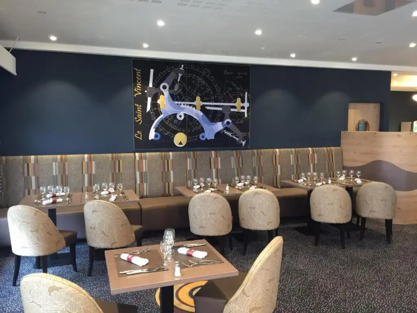 Hostellerie Saint Vincent Beauvais Aéroport