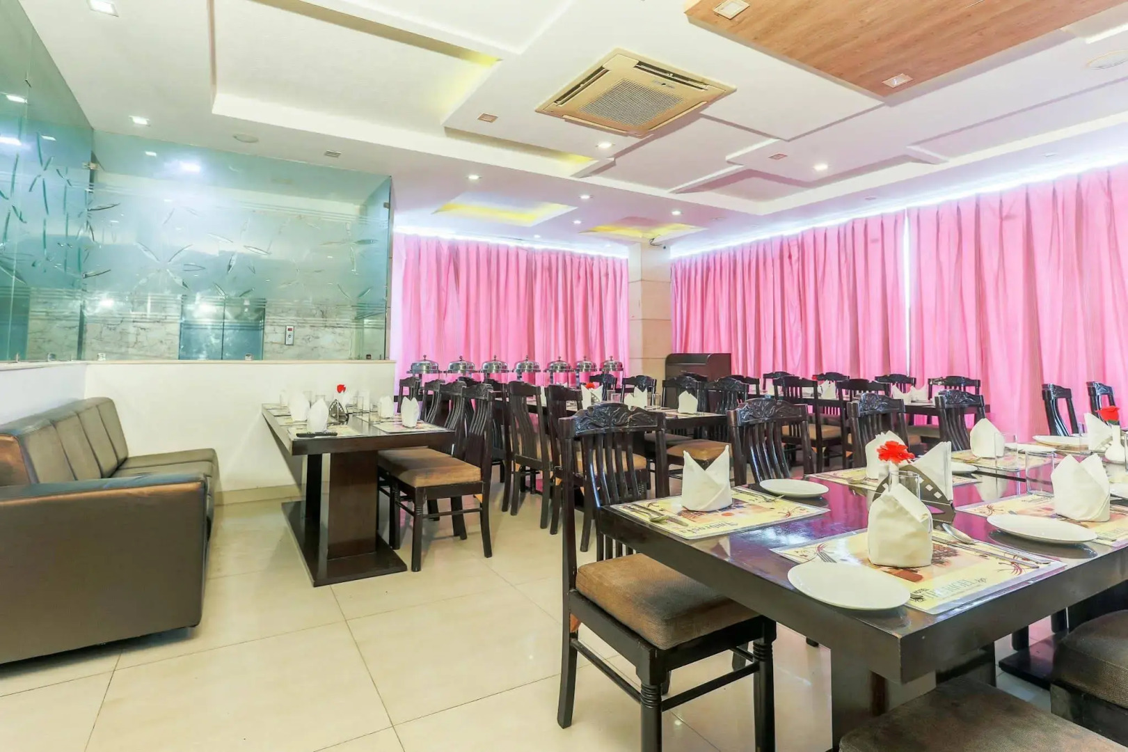 Hotel Heaven Resorts