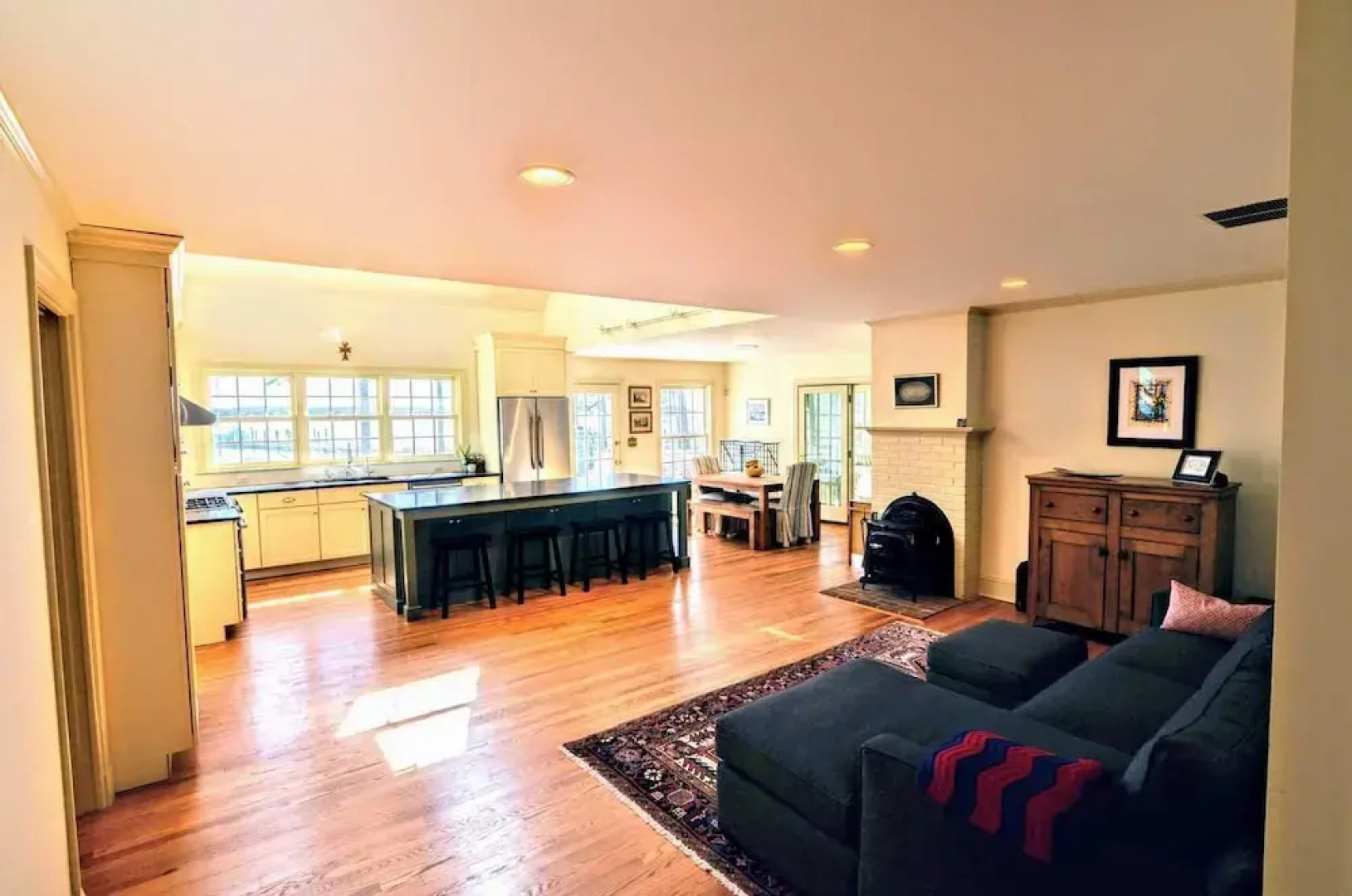 6942 Travelers Rest - 5 Br Home