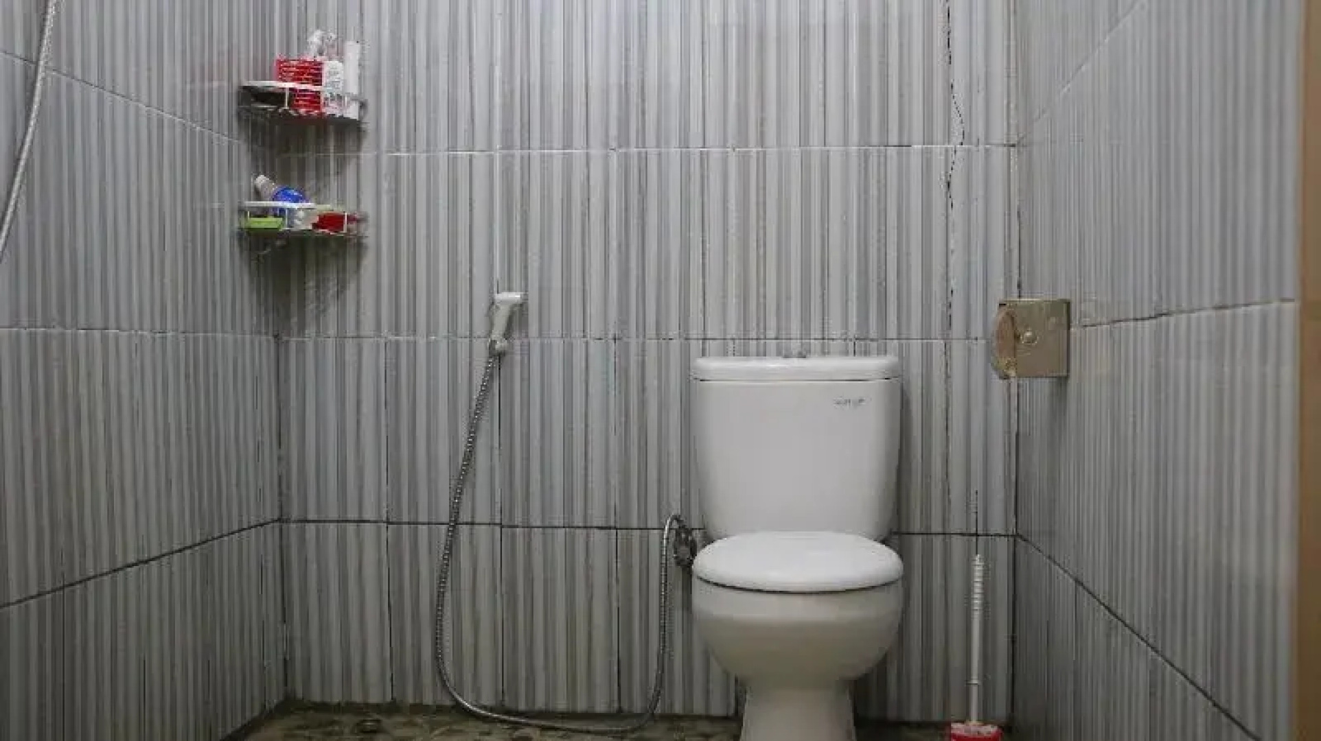 Sutriyanto Homestay by ZUZU