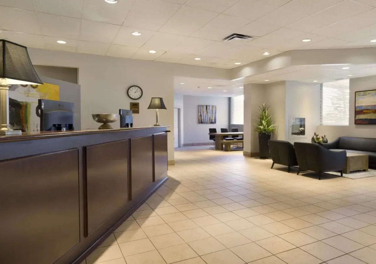 Travelodge Calgary MacLeod Trail