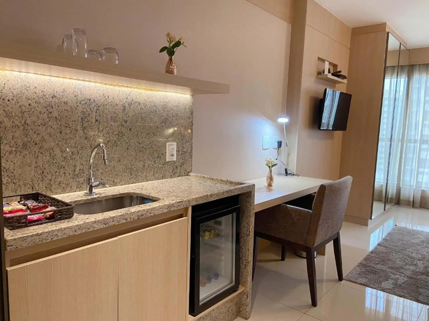 Cullinan Hplus Premium