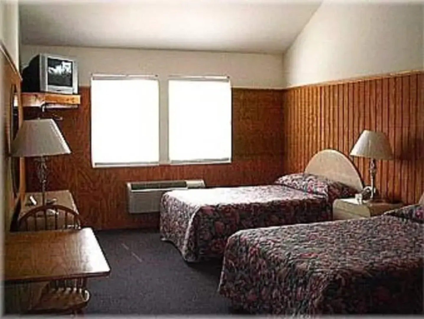 Pelican Point Motel