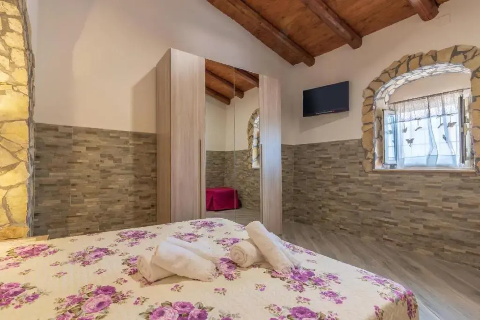 "la Casina del forno con piscina fra Catania e Siracusa "