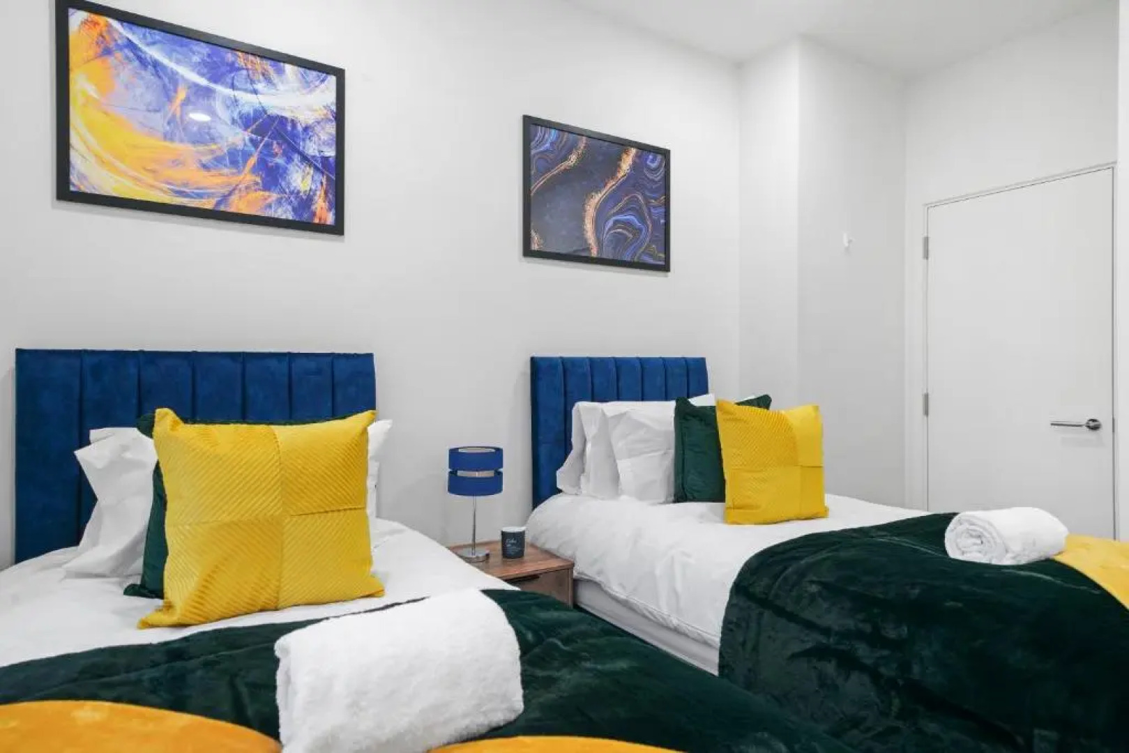 Central Stevenage Luxury 2 Bed Apartment