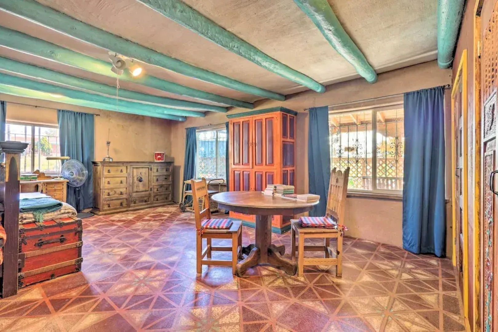 Idyllic Española Casita w/ Charcoal Grill