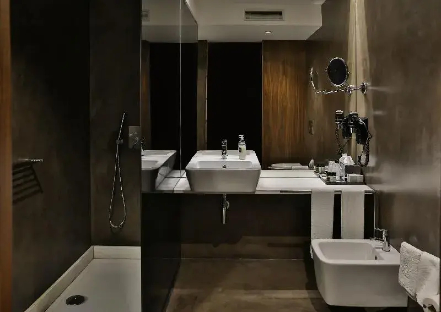 Vale de São Torcato Houses and Wine Bar