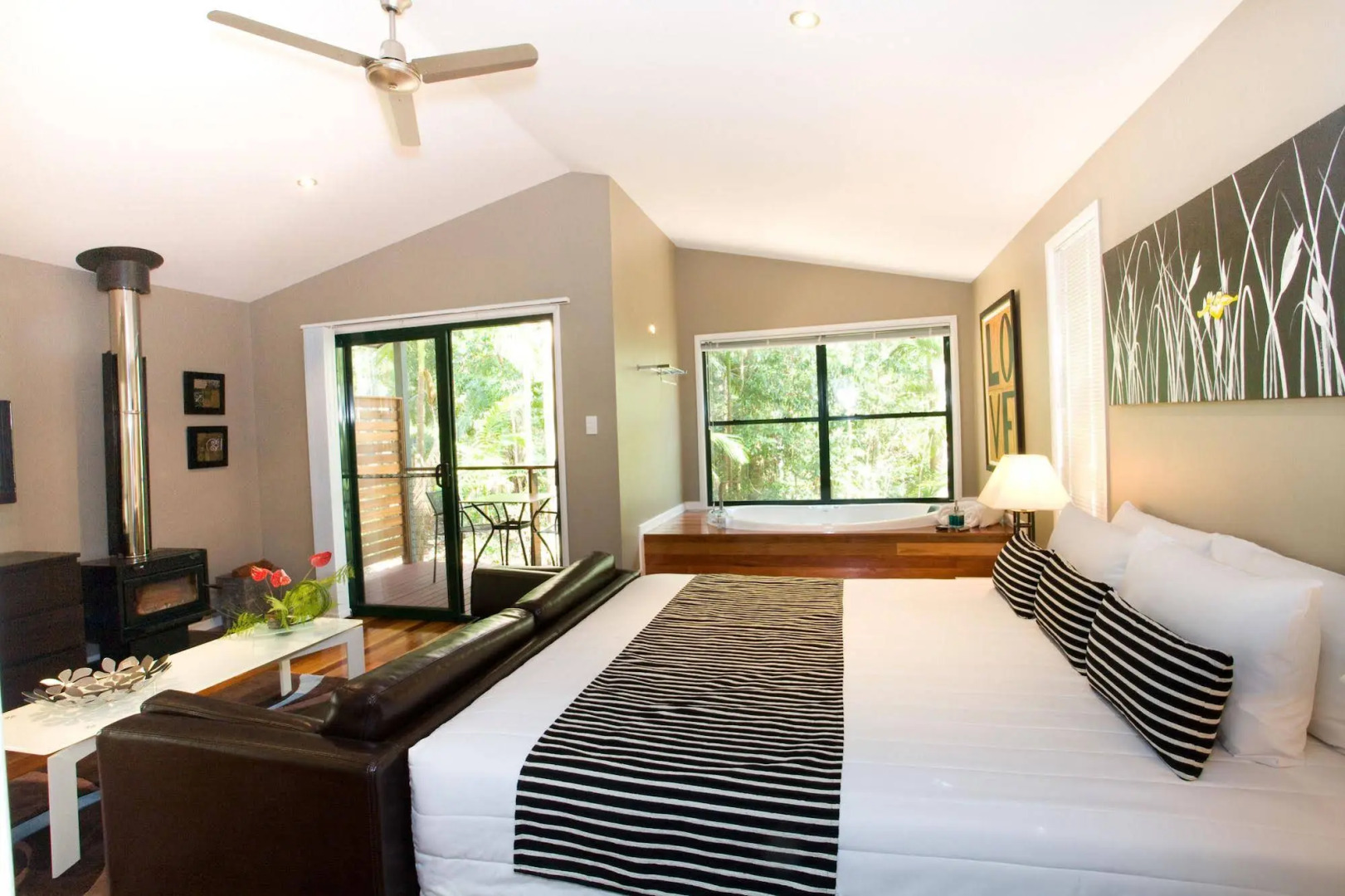 Amore On Buderim Luxury Rainforest Cabins