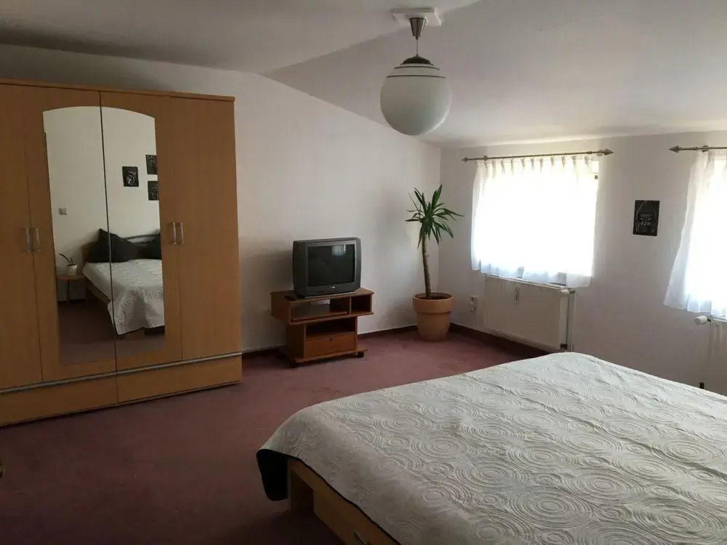 Idyllische Ferienwohnung mit Garten