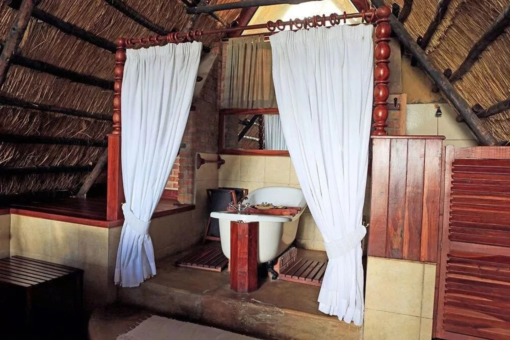 Antelope Park Safari Lodge