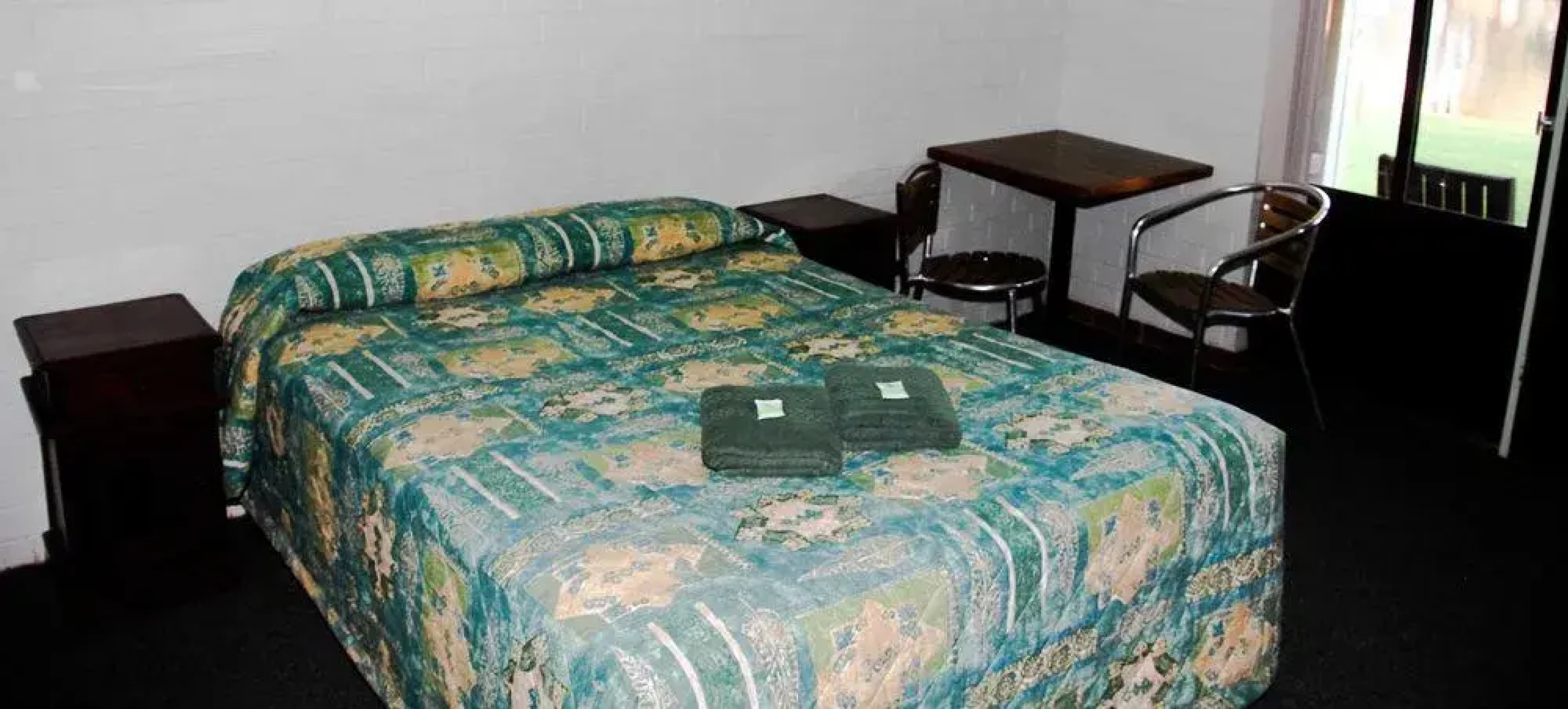 Ravenswood Hotel