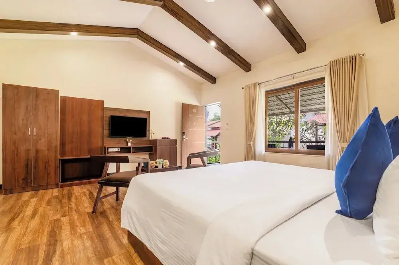 Sterling Banashree Badami