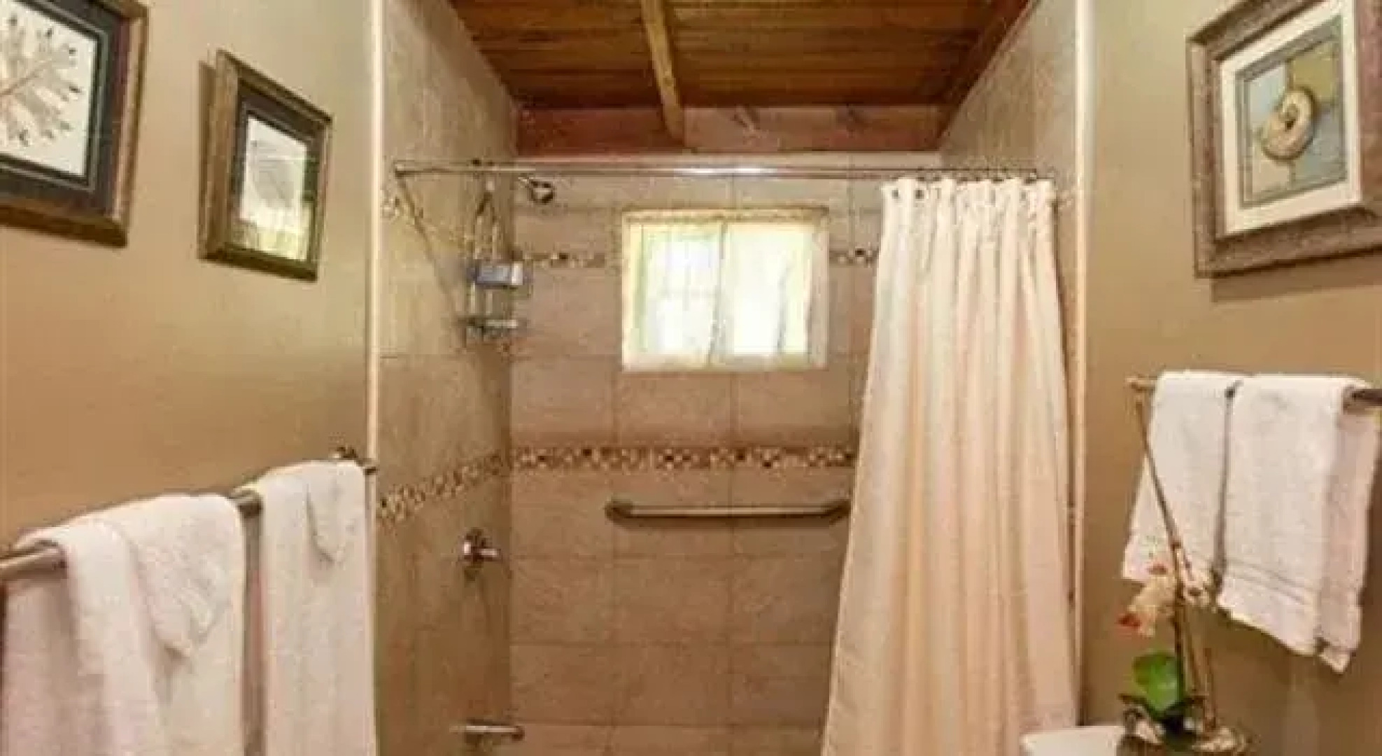 Paradise Beachfront Villas