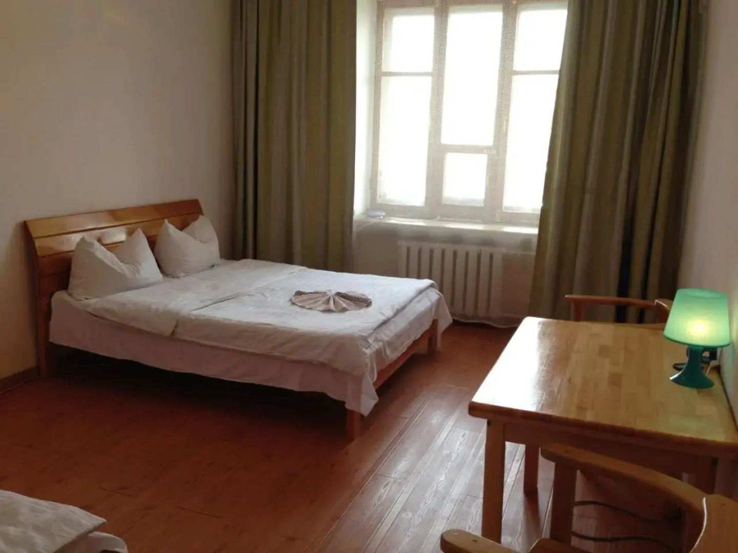 Golden Gobi Guesthouse & Tour