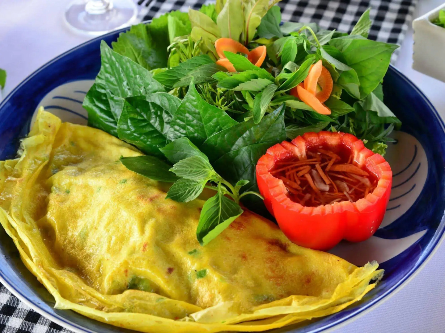 Victoria Nui Sam Lodge