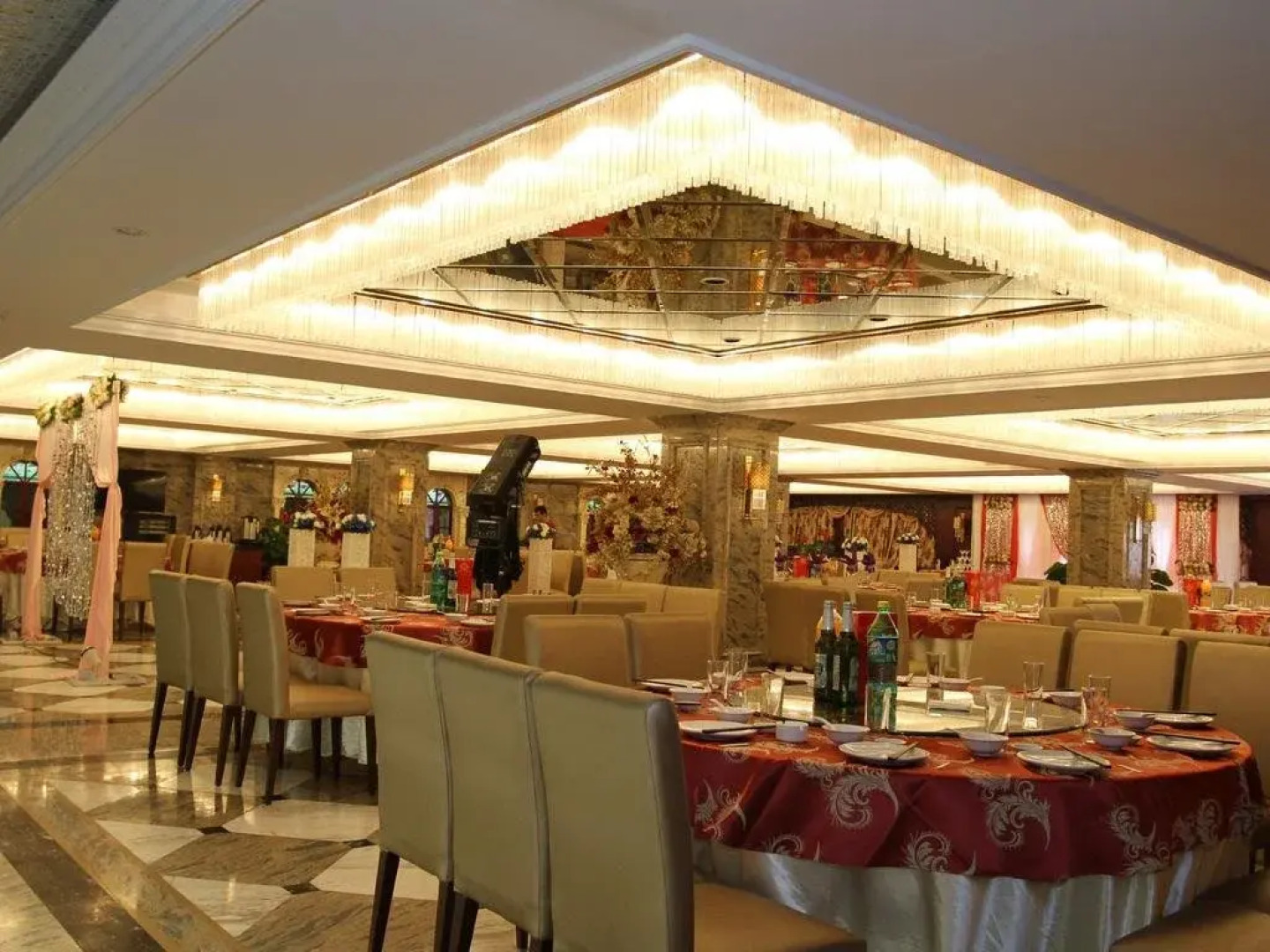 South Pacific International Hotel