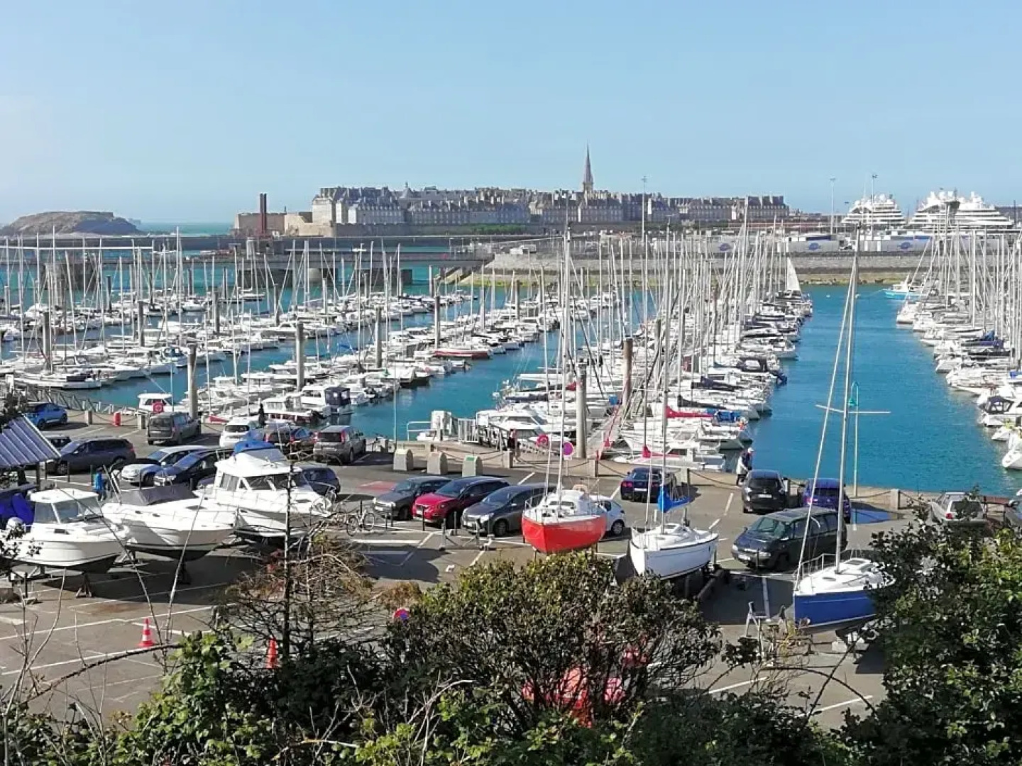 Gîtes et Chambres dHôtes Les Fleurettes en Baie Du Mont Saint Michel