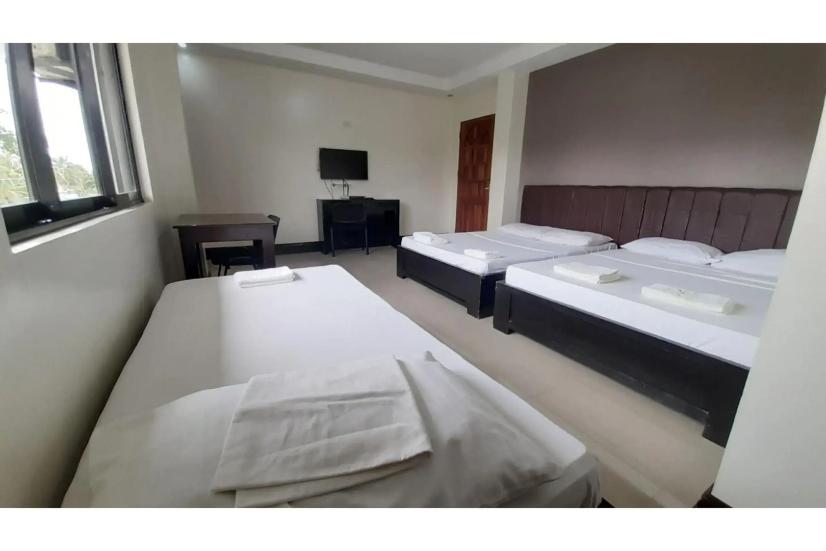 Adelaida Pensionne Hotel