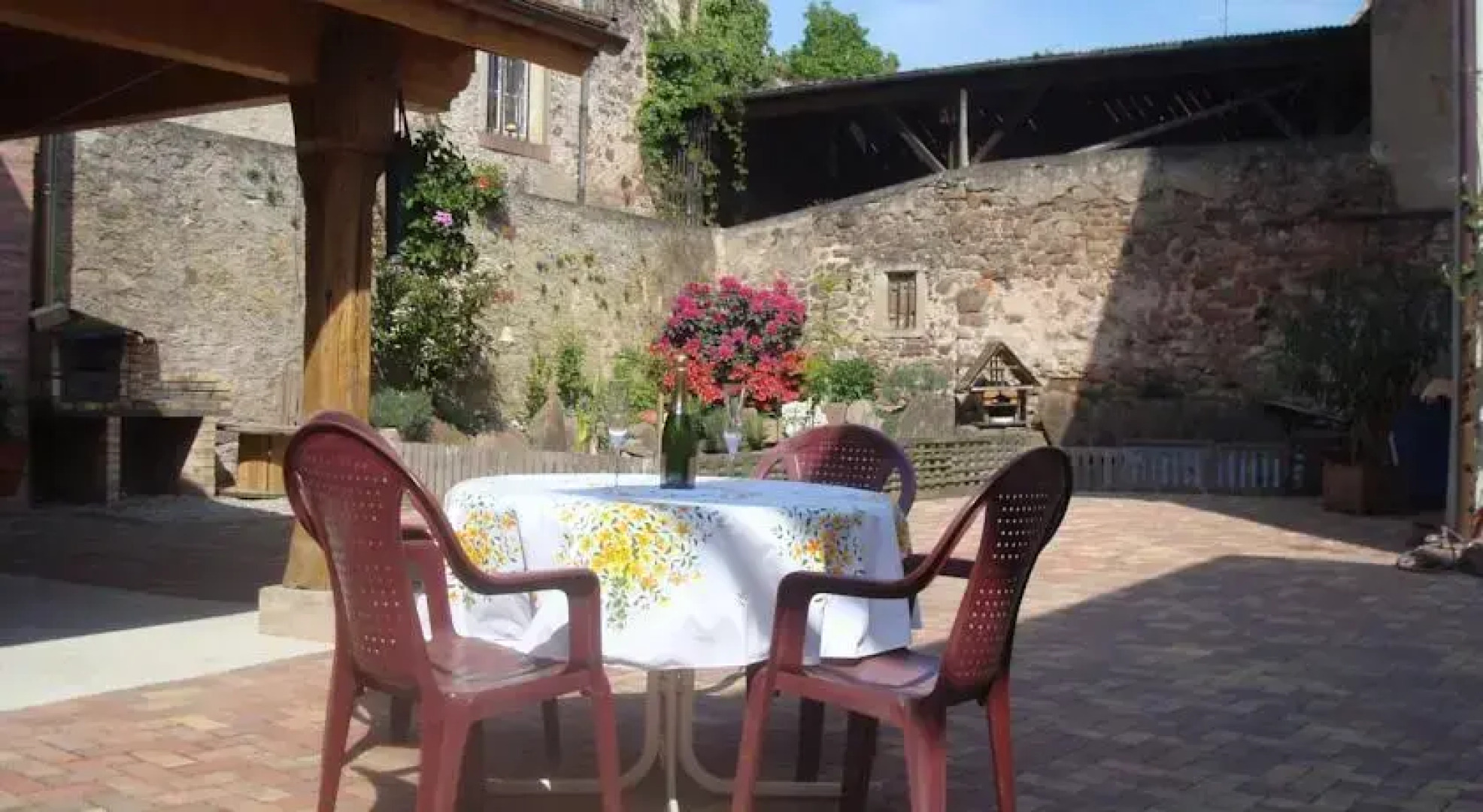 Gite Dans Cité Médievale