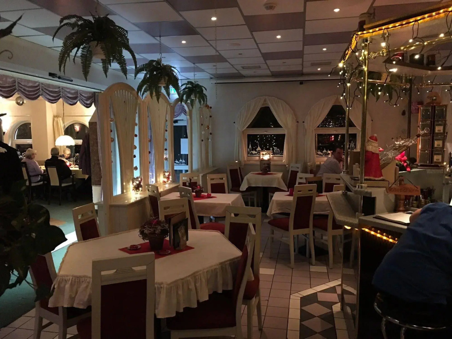 Hotel & Restaurant Park Cafe ISA