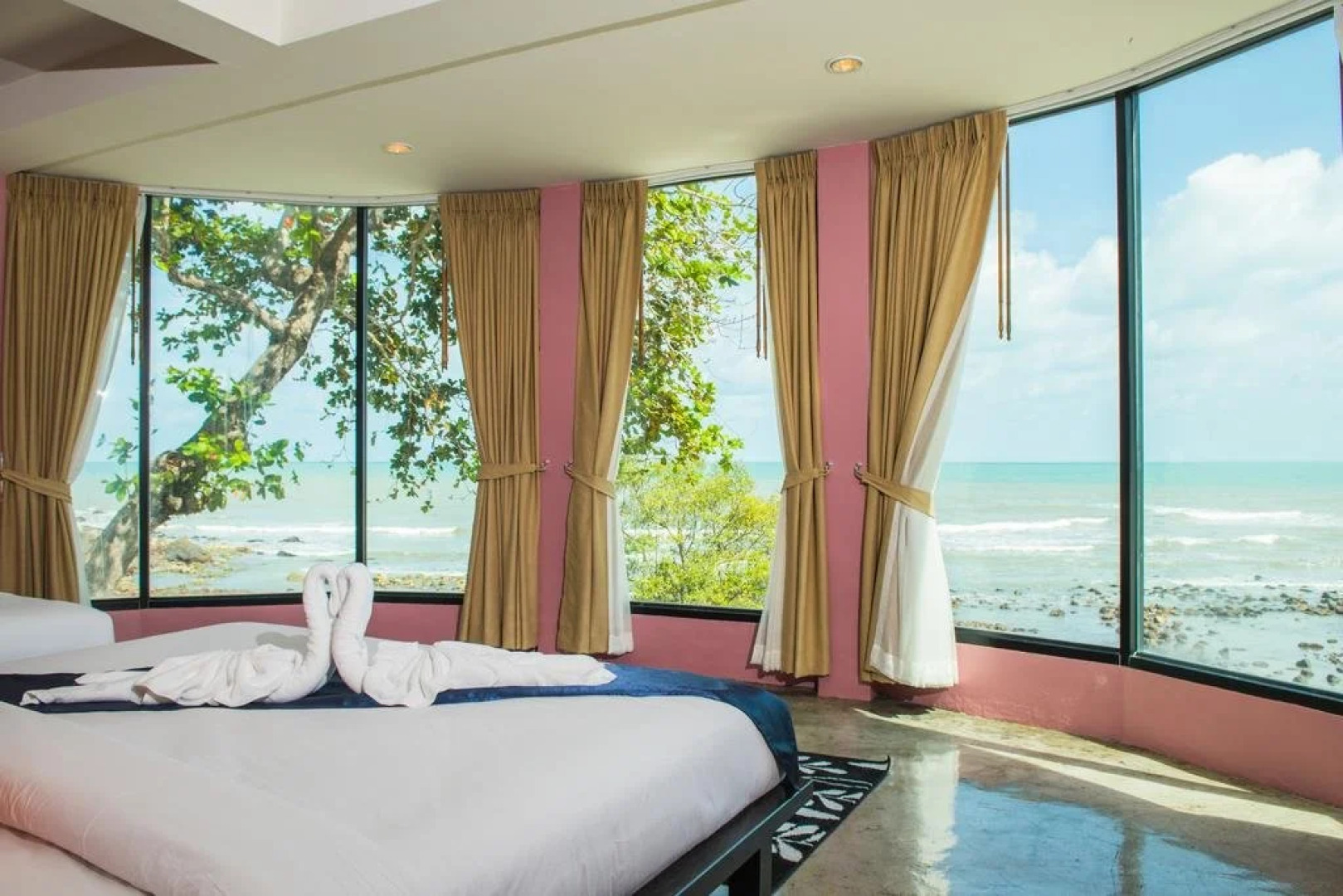 Sea Stone Hotel Sichon