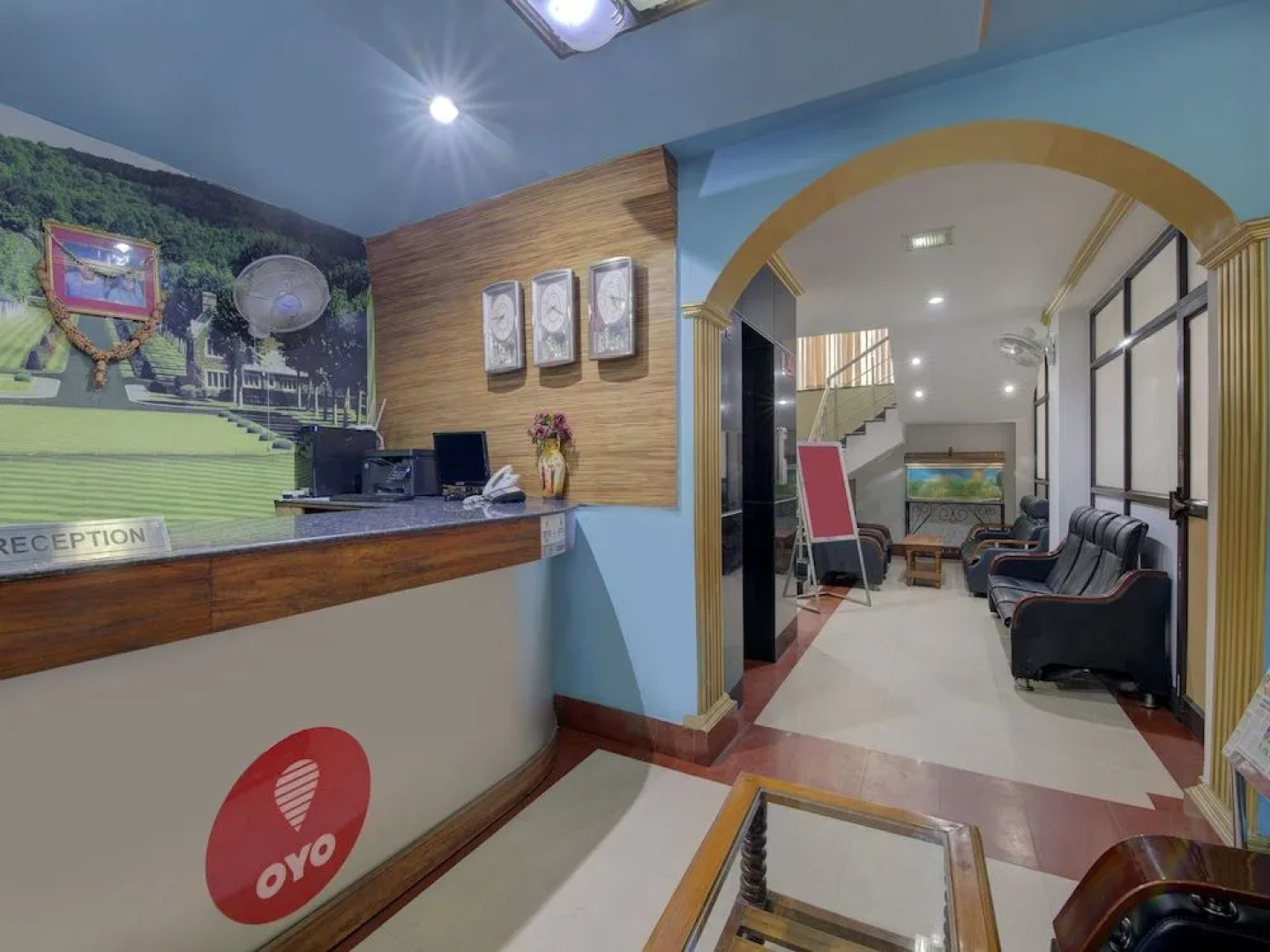 OYO 4275 Hotel Sunraj Residency