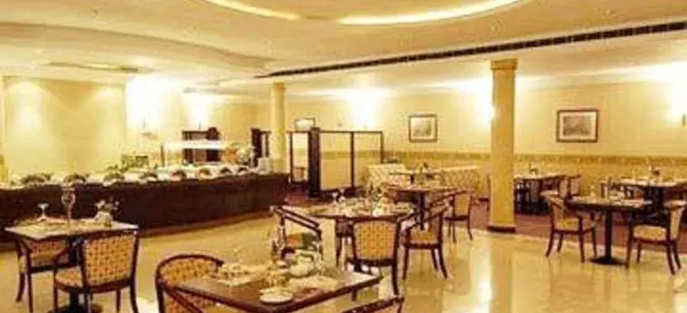 Hotel Holiday Inn Radhwa